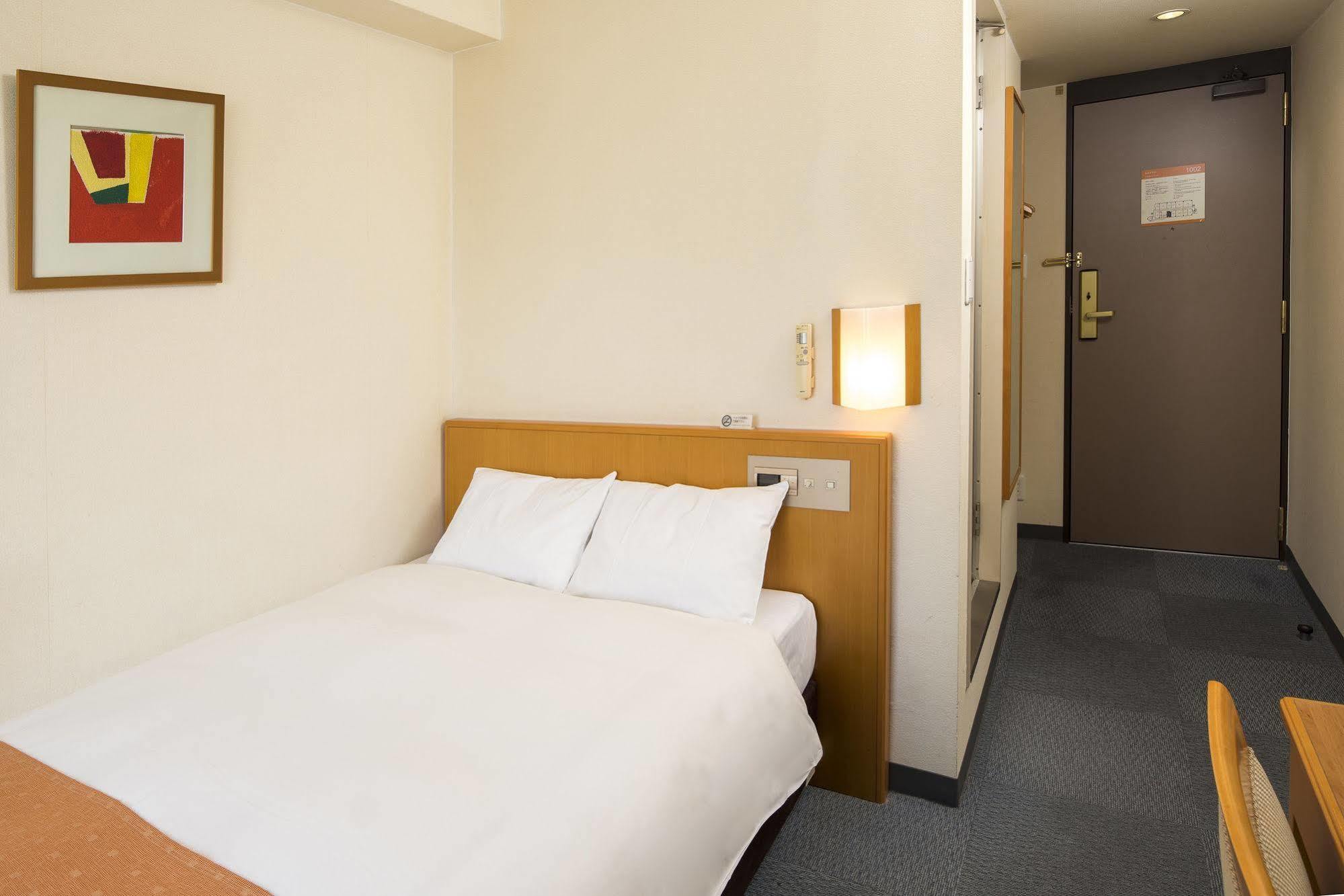 Chisun Inn Osaka Hommachi Екстер'єр фото
